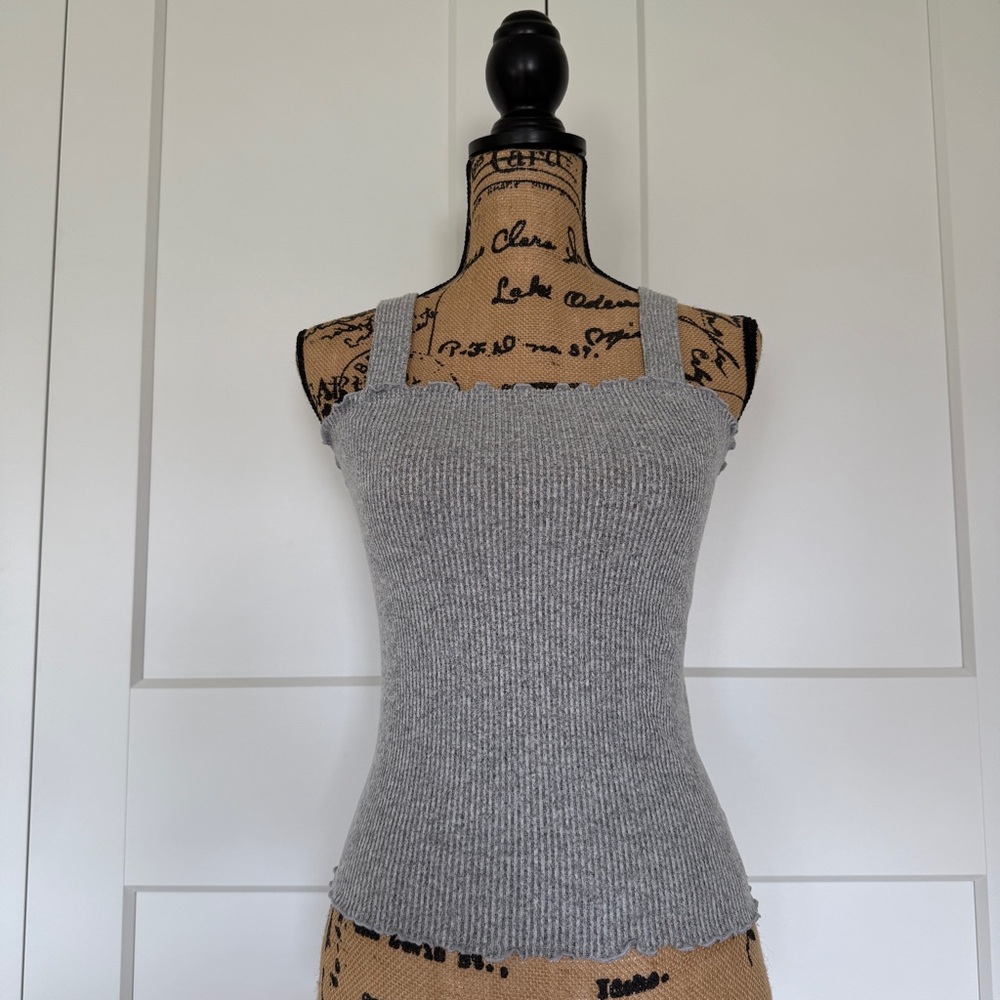 American Eagle Outfitters Light Gray Ribbed Square-Neck Tank
